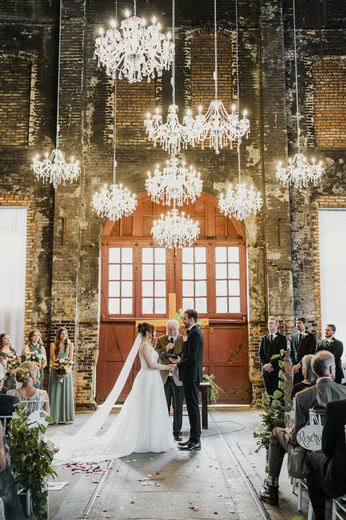 Top Floral Trends For Every Wedding Season